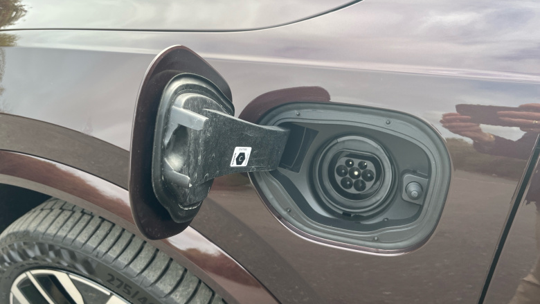 Volvo XC90 2.0 T8 PHEV Ultra Dark 5dr AWD Geartronic Estate